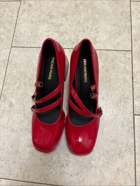 Dream Pairs Women's Red Patent Mary Jane Heels. NWOT